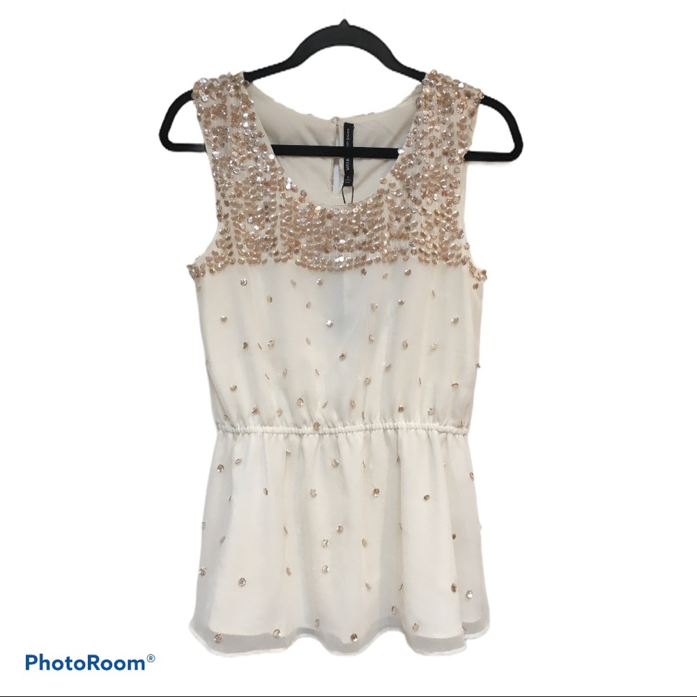 ⭐️NWT Gorgeous Ivory Sequined Tank